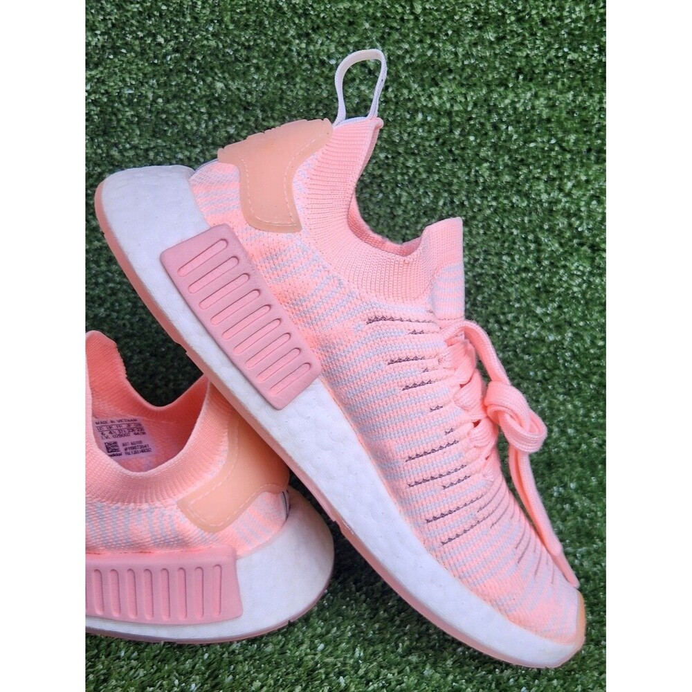 Adidas NMD-R1 Boost Women's Athletic Running/Walking Primeknit Peach Size 6 - Picture 5 of 14